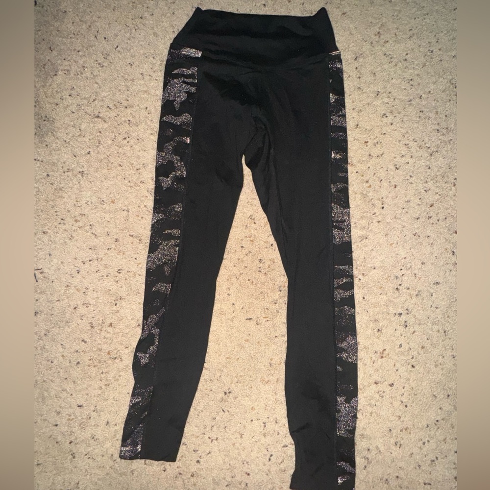 PINK active 7/8 leggings. XS.